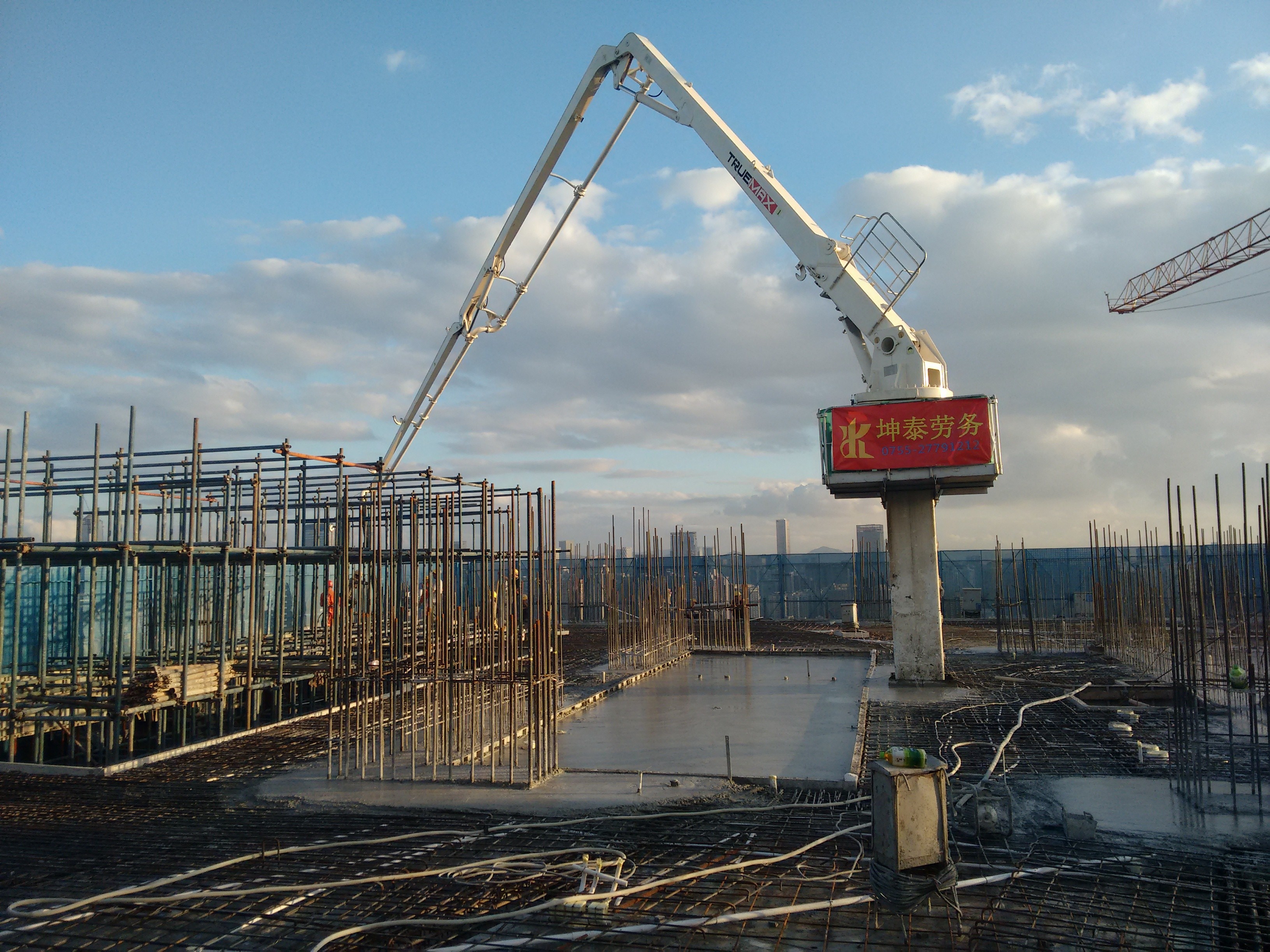 內(nèi)爬式液壓布料機 內(nèi)爬式液壓布料機